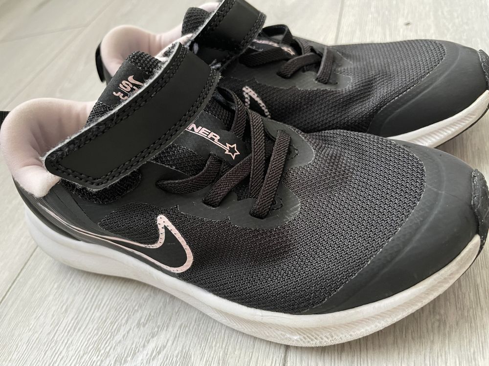 Adidasi Nike starrunner marimea 31