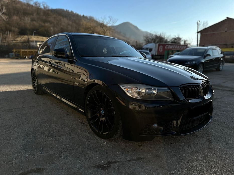 Bmw. E 90  318 D 2009