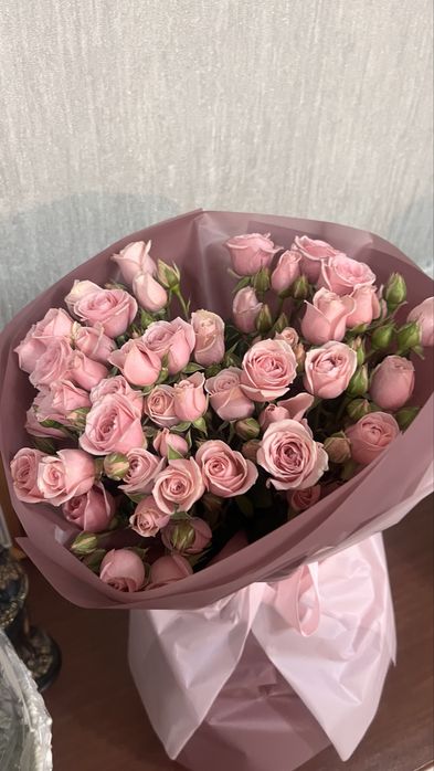 букет кустовые розовые