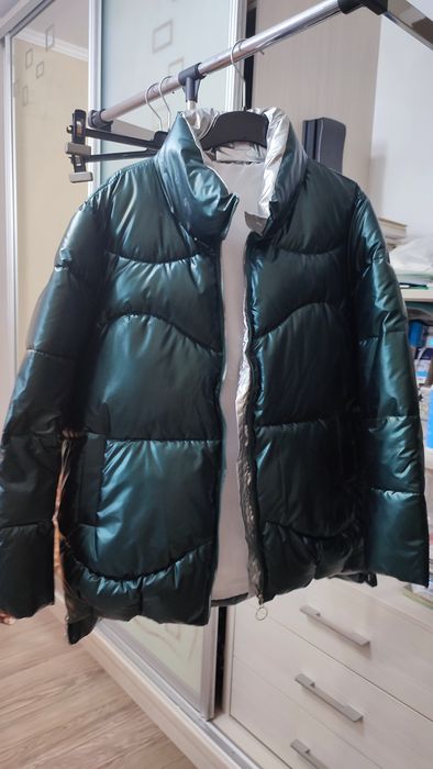 Продам зимнюю куртку