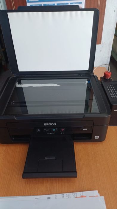Принтер EPSON цветная