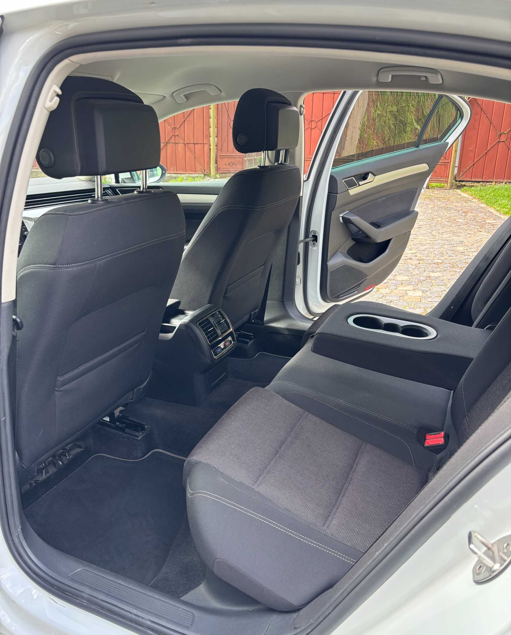 Volkswagen Passat 1.5 TSI Advance | 2020 |
