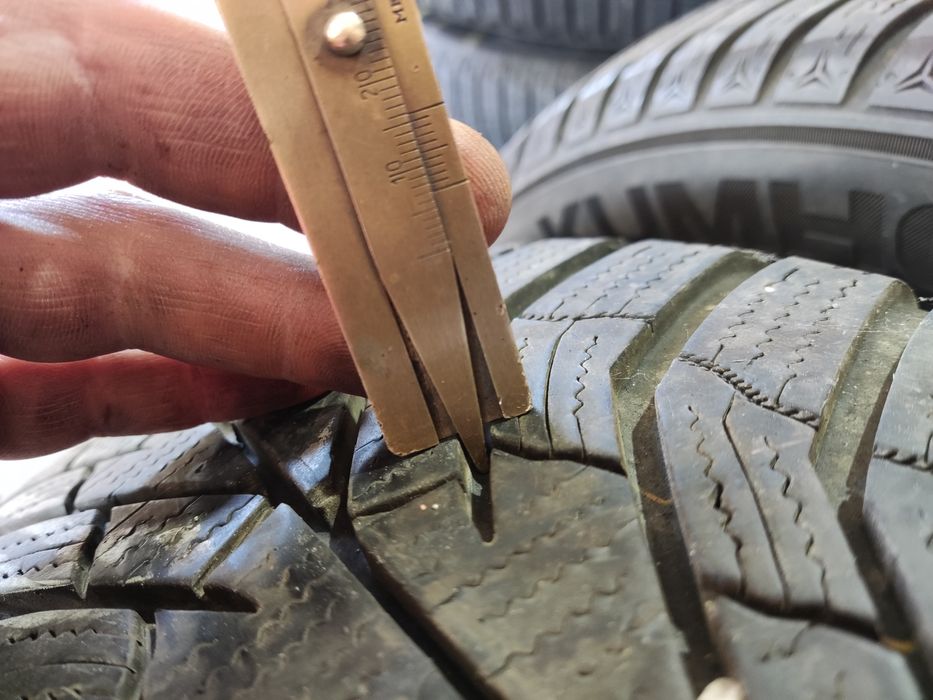 215/55/16 Kumho winter