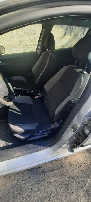 Vând Peugeot 207 SW