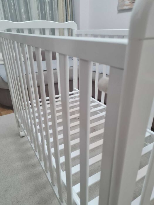 Бебешко легло , везна , количка + транспортен кош и  Бебефон.