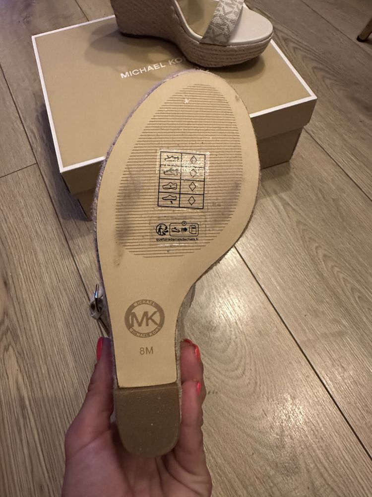 Самдали Michael Kors