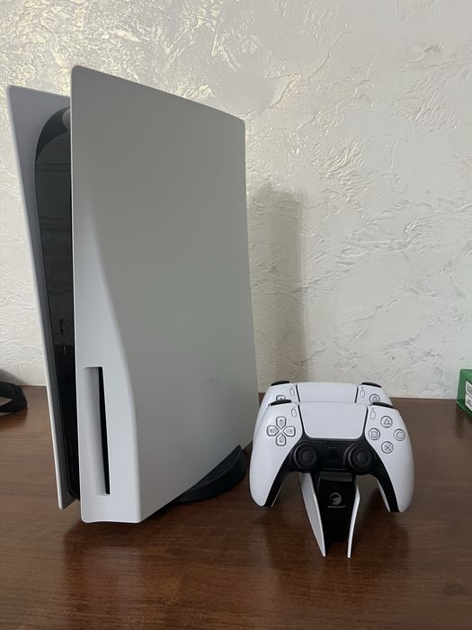 Приставка Playstation 5