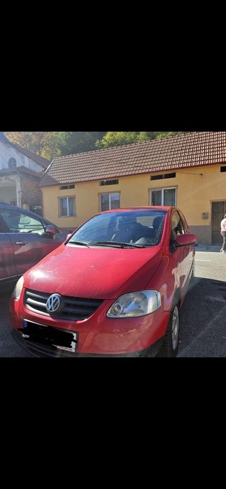 Volkswagen Fox 1.2 Benzină – 2008 – Stare foarte bună 

Vând Volkswage
