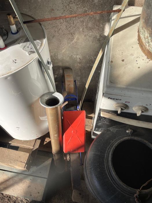 Motosapa Ruris si unealta imprastiat seminte