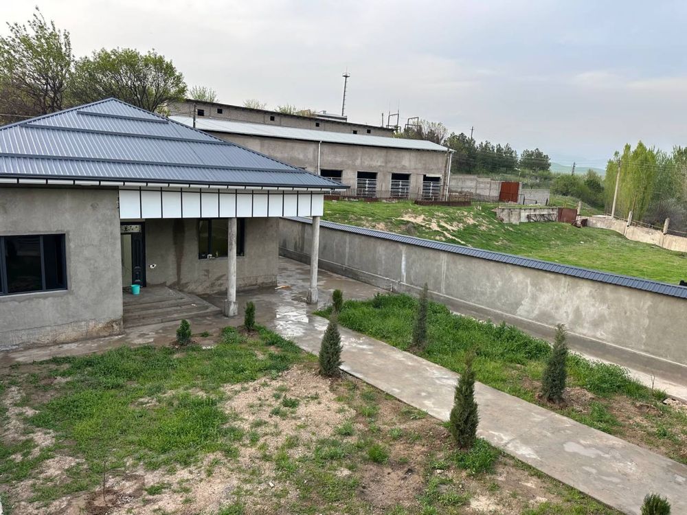 Uchaska sotiladi продаётся участок