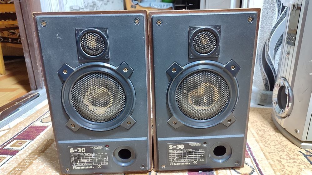 Продам Колонки s30  Бу