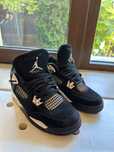 Salut! Vand Air Jordan 4 Retro White Thunder marime 37,5( Unfazed )