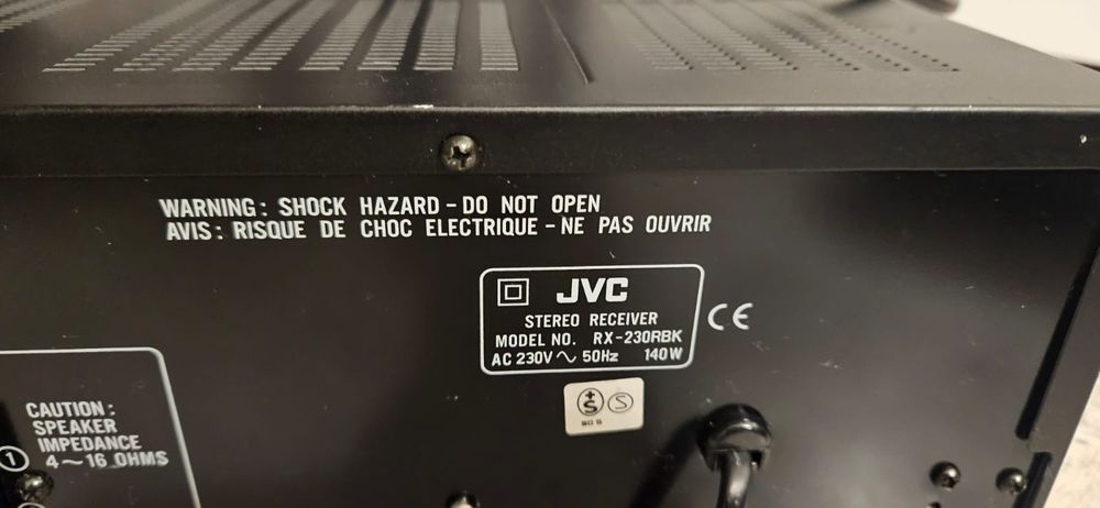 Amplificator JVC perfect funcțional
