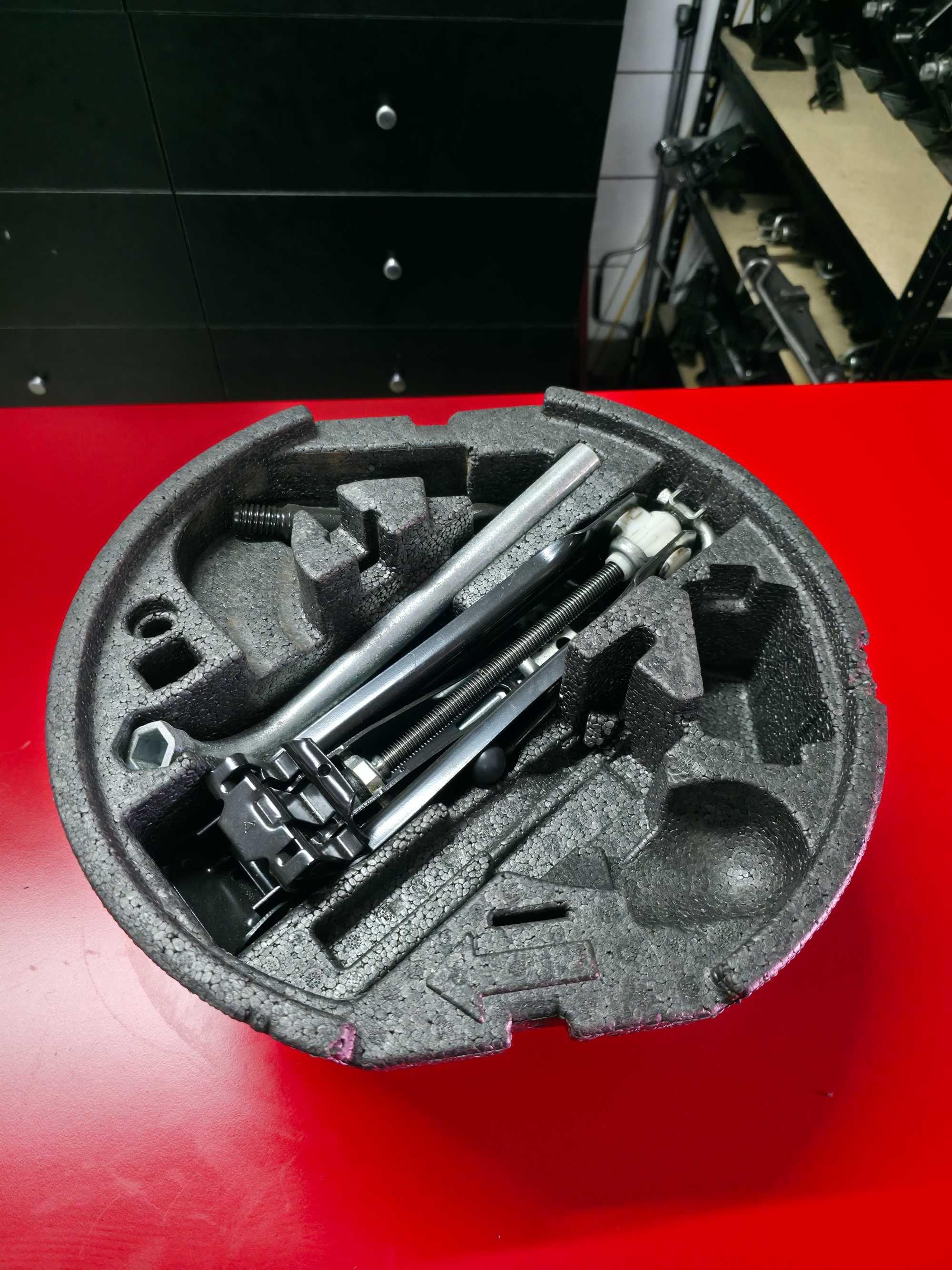 KIT CRIC AUTO Complet OEM Vw Golf Passat Skoda Octavia Seat AUDI
