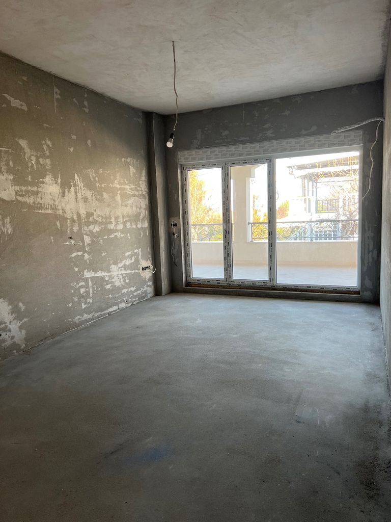 Продава се Двустаен апартамент в Черноморец - 81 кв.м за 1420 €/кв.м - Снимка #14