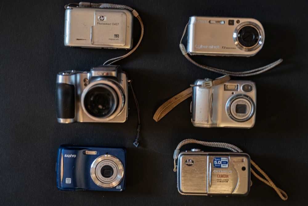 Lot de 6 aparate foto defecte pentru piese