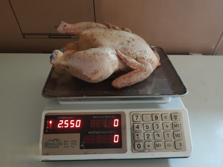 Продаётся мясо(тушка)домашнего трёхмесячного бройлерного цыплёнка.