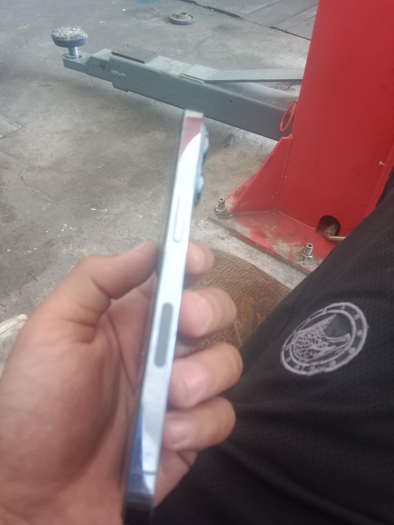 iPhone 13 pro xolati ideal