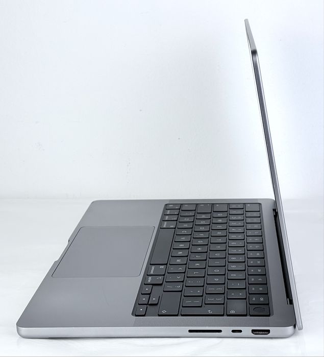 Apple MacBook Pro 14'' M2 PRO 10C/16G 32RAM 512GB Отличен