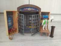 Намалена цена! Lego Playmobil пирати с една фигурка пират