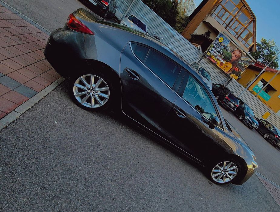 Mazda 3 Sedan 2.0 benzina
