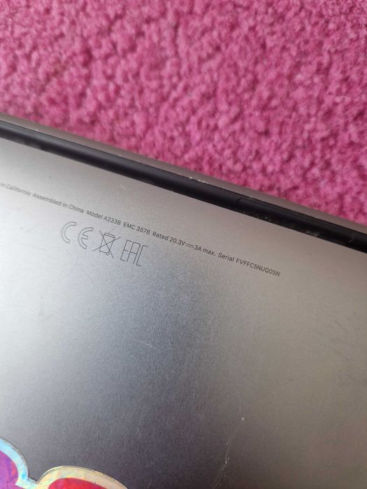 Ecran Macbook pro a2338