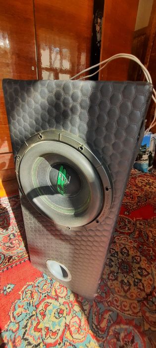 Продаётся эстрадные колонкой Apocalypse