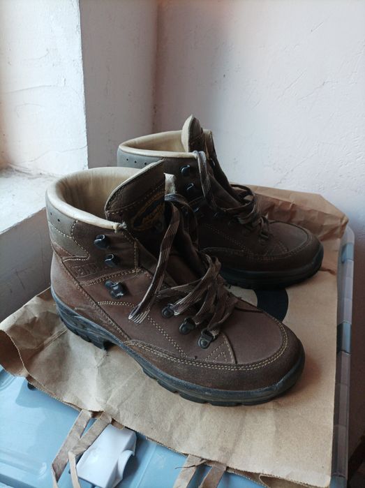 Продам ботинки Mendel 38 размера