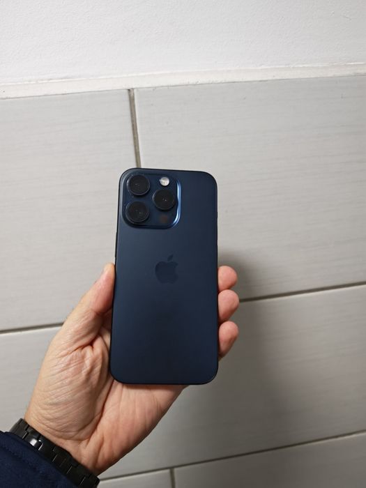iPhone 15 Pro Blue 128GB Stare foarte buna totul original liber retea