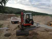 Prestez închiriez servicii miniexcavator