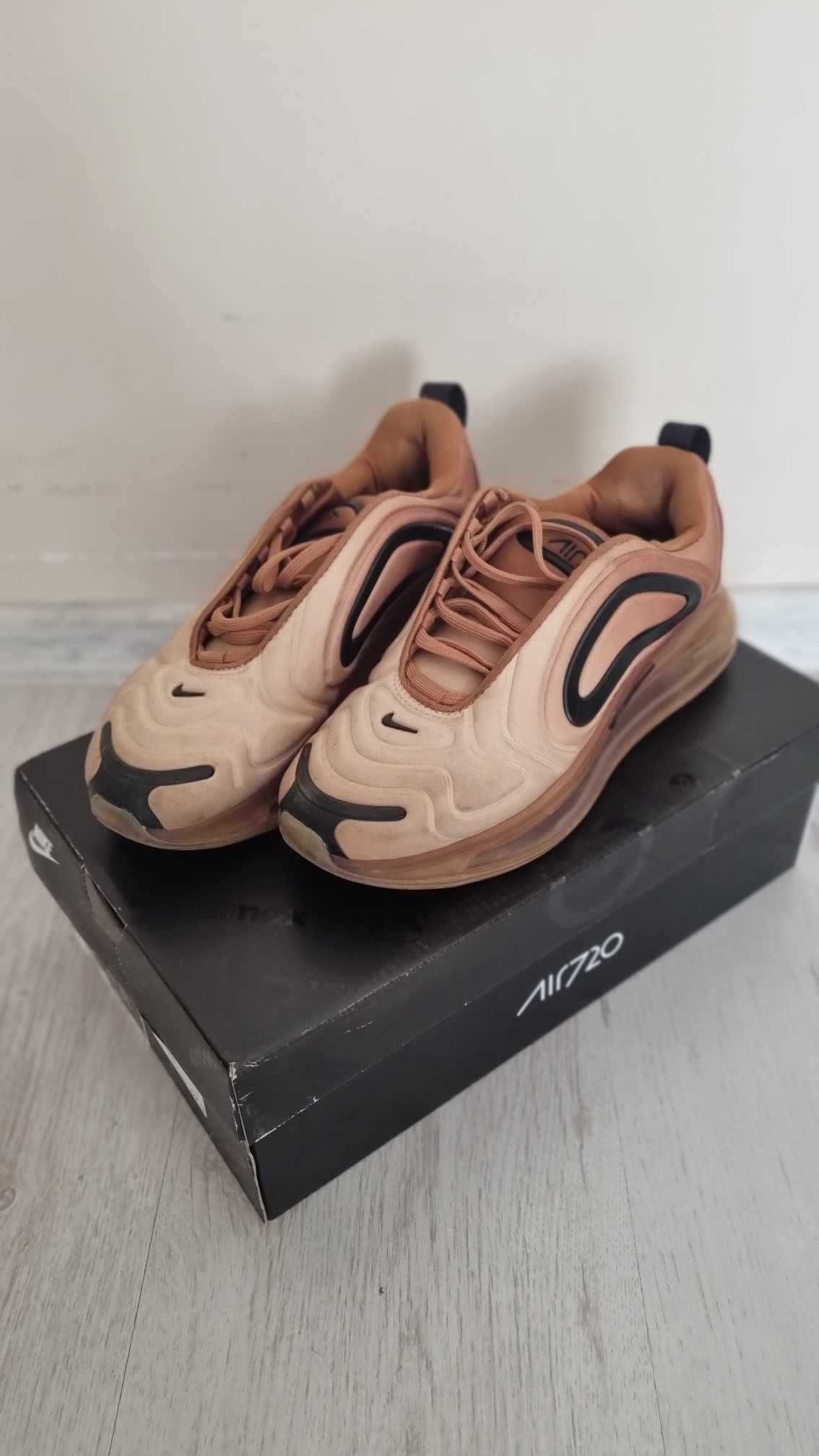 Nike w air max 720