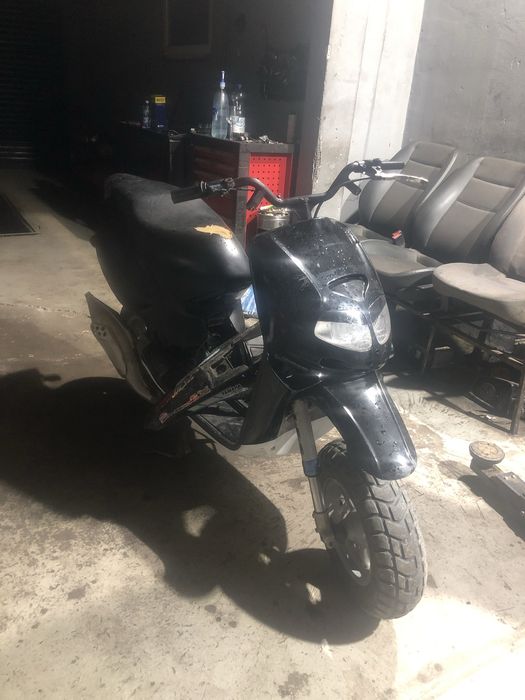 Vand scuter aprilia sau achimb cu subwoofer