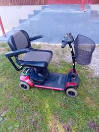 Moped electric pentru persoane cu dizabilitati