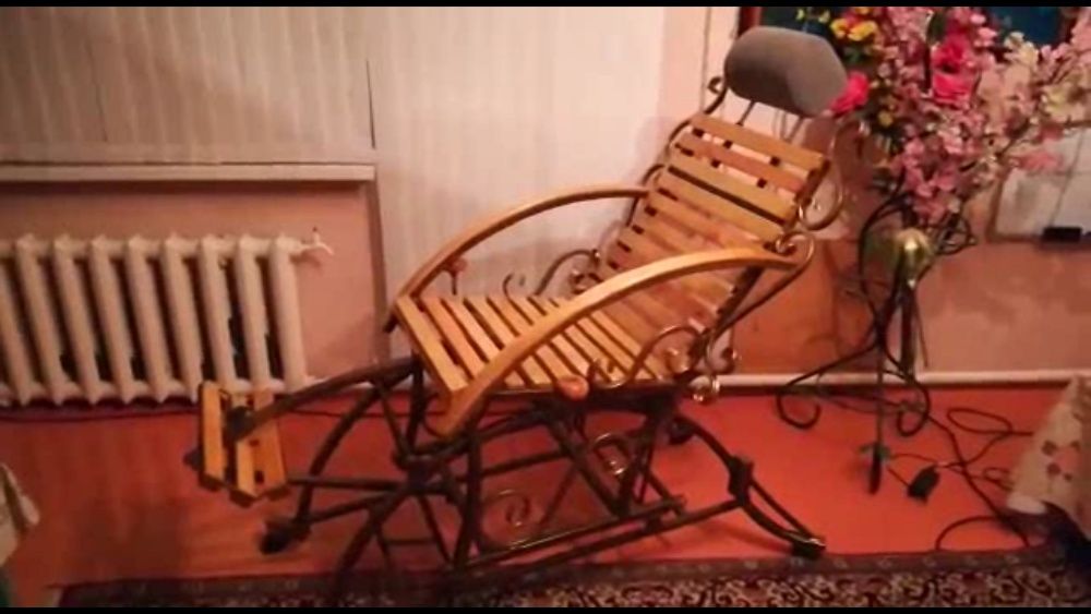 Кресло качалка маятниковое