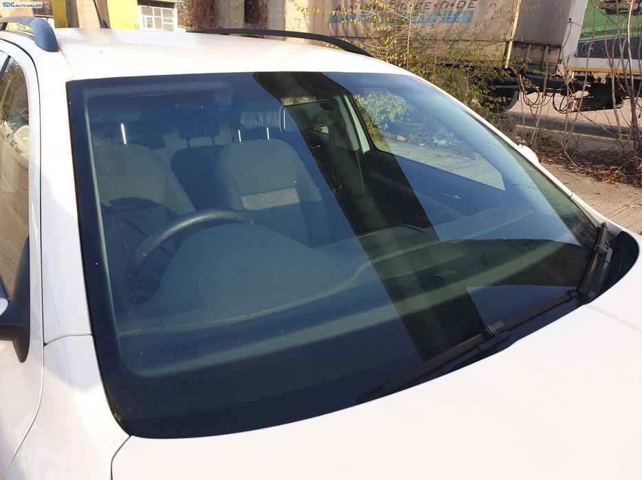 Parbriz Geam Sticla Fara Senzor Ploaie Lumini Skoda Octavia 2 2004 - 2013 [K0433]