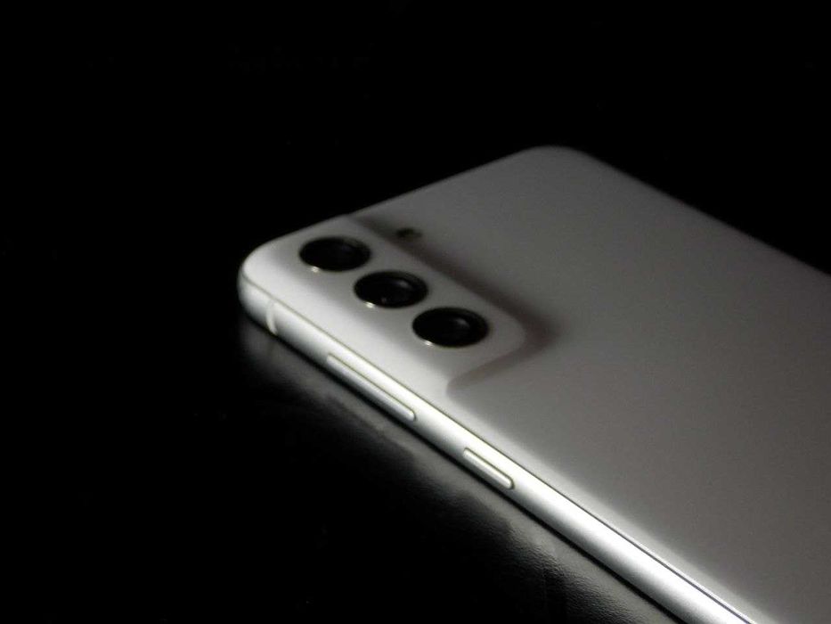 Samsung S21 FE | Белый