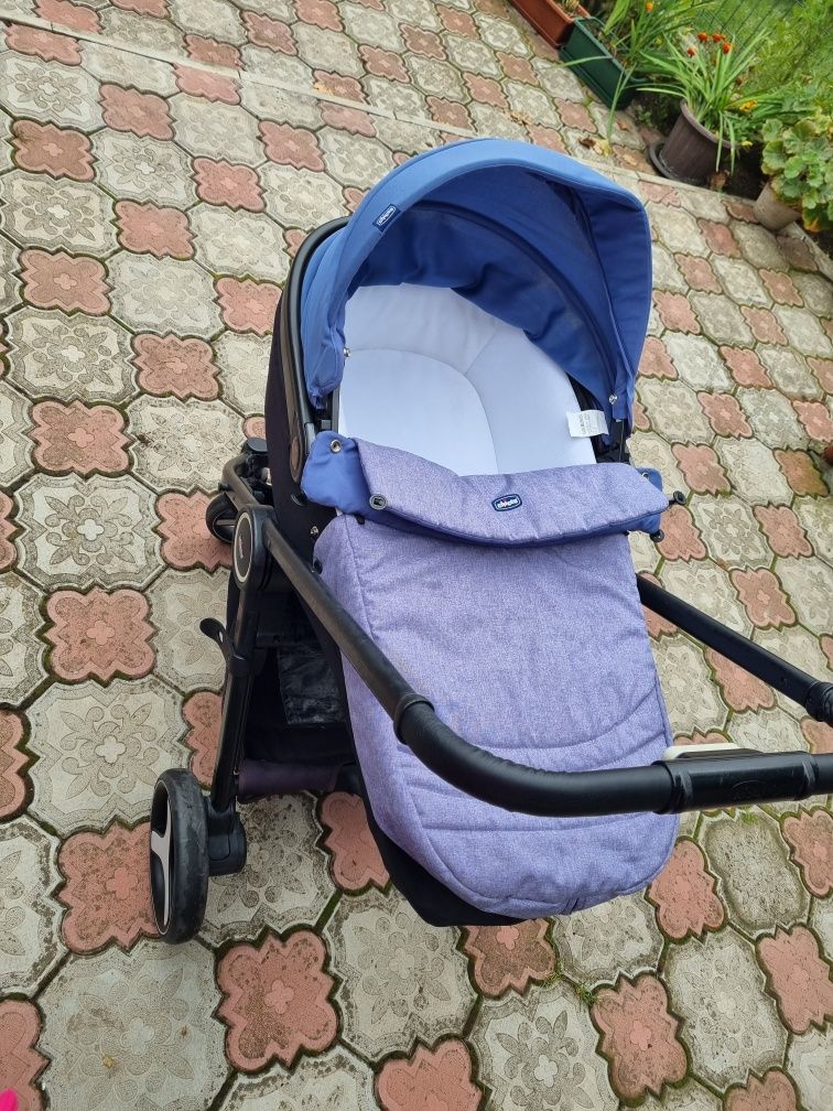 Carucior 3 in 1 chicco trio best friend