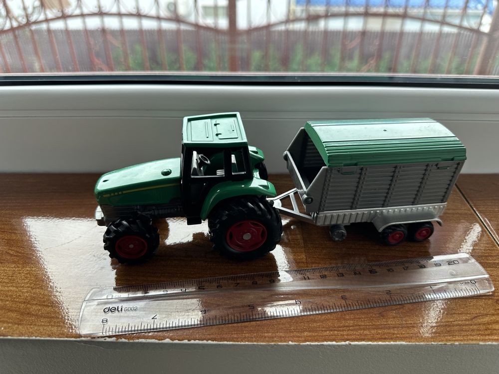 Tractor cu remorca scara 1:60