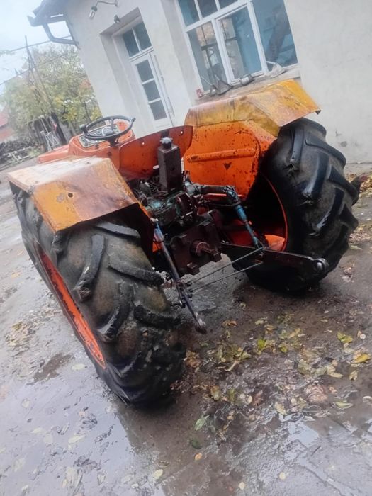 Tractor de vânzare  450 fiat