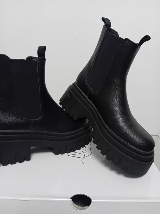 Ghete dama noi mărimea 36 negru