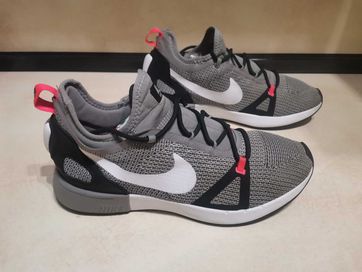 Nike Duel Racer.