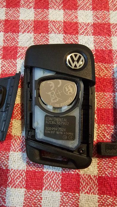 Ключ с чип за Фолксваген VW сериен номер 3G0.959.752.K 6 броя
