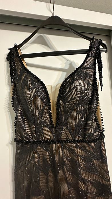 Елегантна дълга рокля