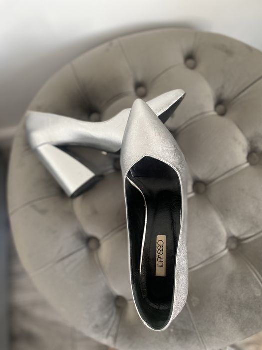 Pantofi argintii Il Passo din piele