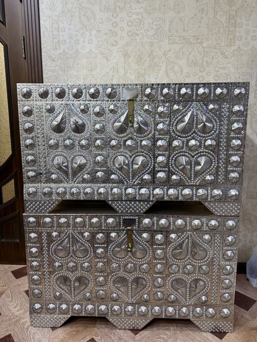 Сандик ручной работы состояние как новый