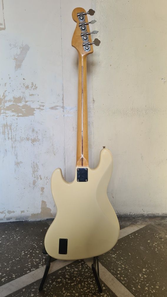 Squier by Fender bass E-series Made in Korea 1987