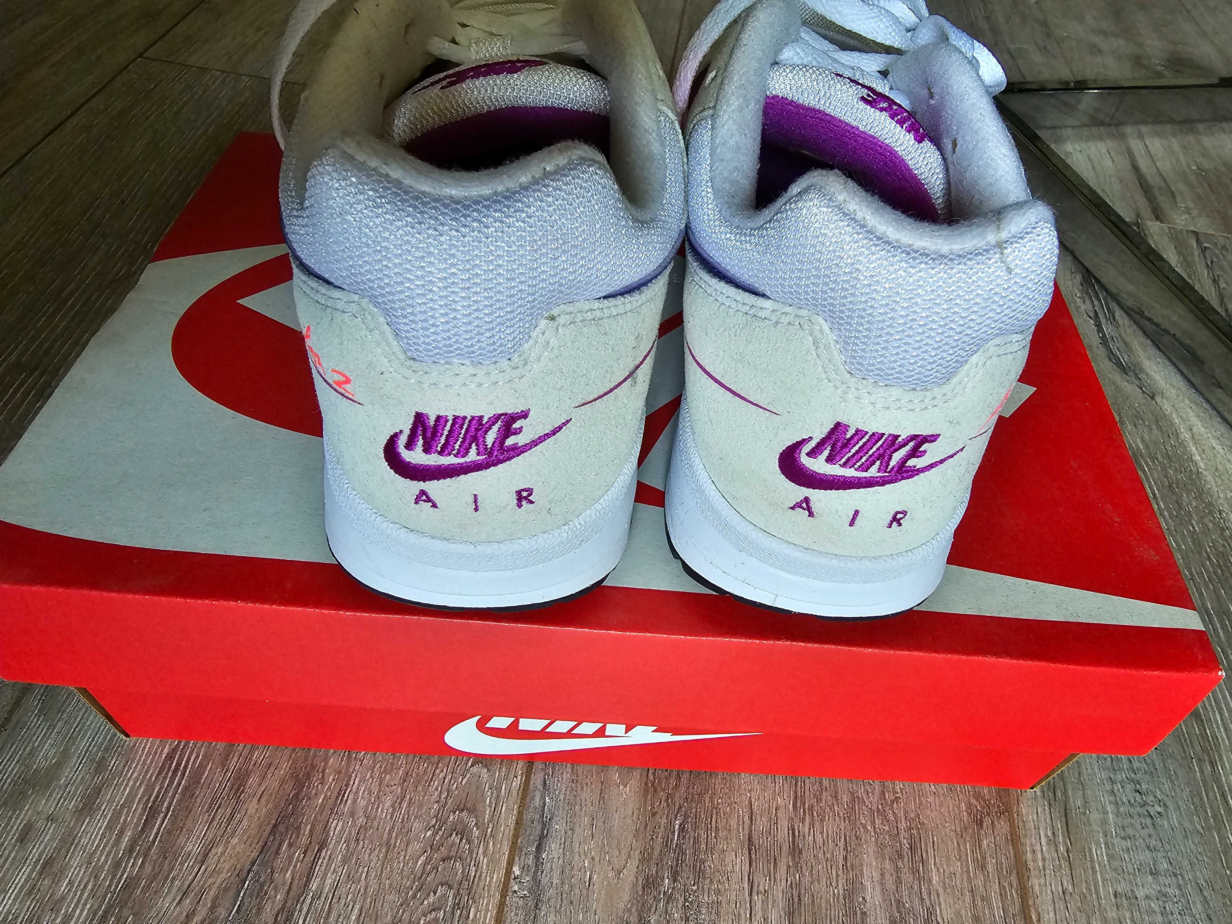 Nike Air Skylon 2 marime 37