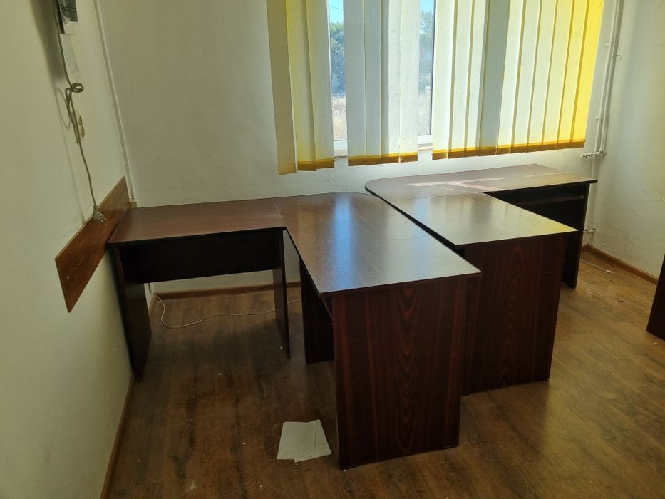 Mobilier birou drept si pe colt