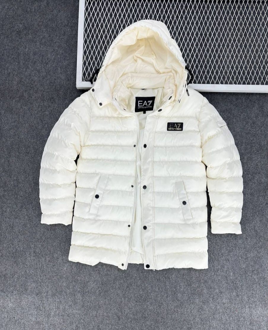 Emporio Armani яке НАМАЛЕНО