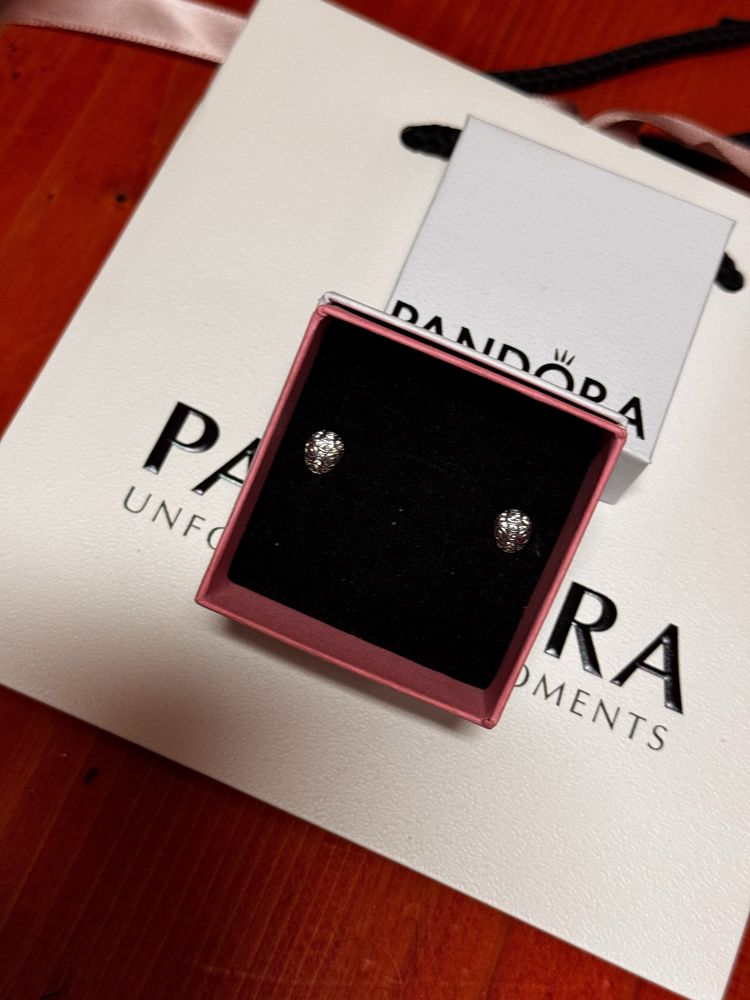 Pandora обеци Пандора